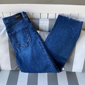 Express, Modern, Straight, Super High-Rise Jean!